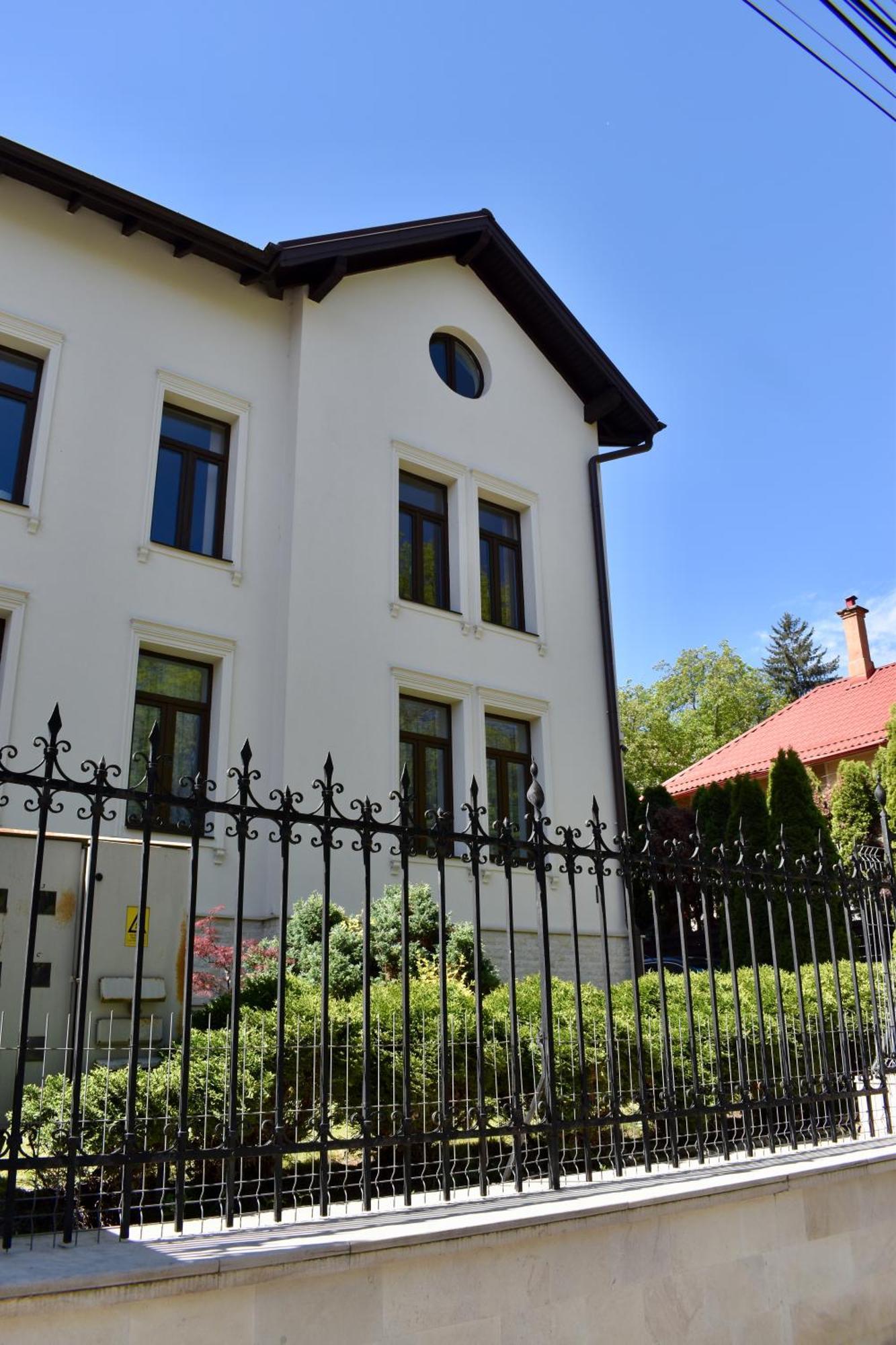 Enjoy Apartments - Spacious Retreat In Our Villa Клуж-Напока Экстерьер фото